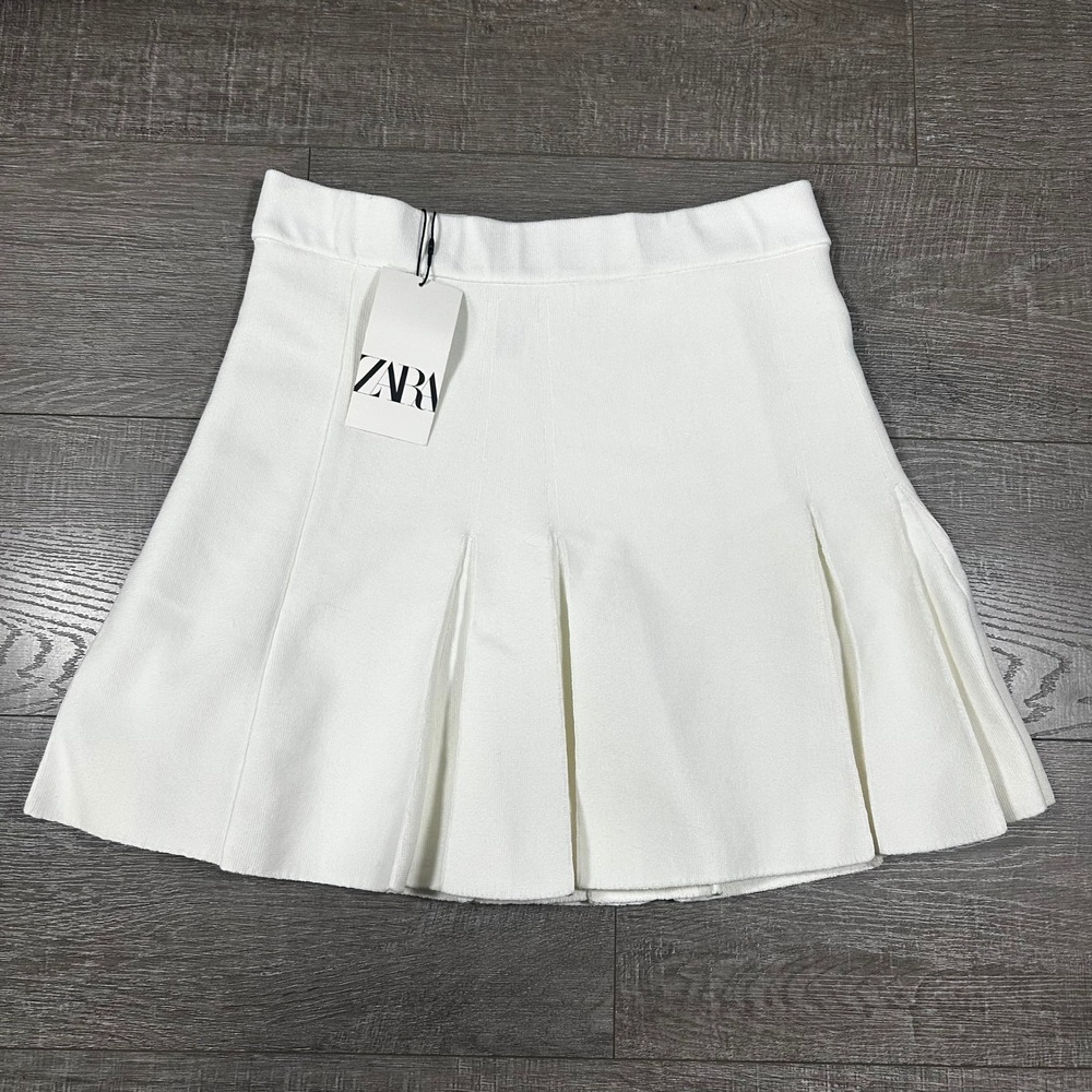 Zara White Pleated Knit Mini Skirt Elastic Waist 3859/004/250 NWT Size L